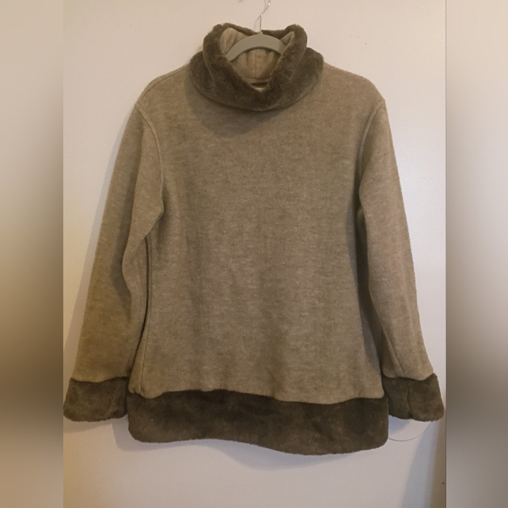 VTG Fjallraven Women's Tan Cowl Neck Sweater with Faux Fur Trim Sz L